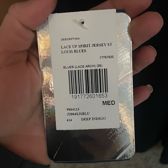 Long sleeve Blues shirt - Picture 4 of 4